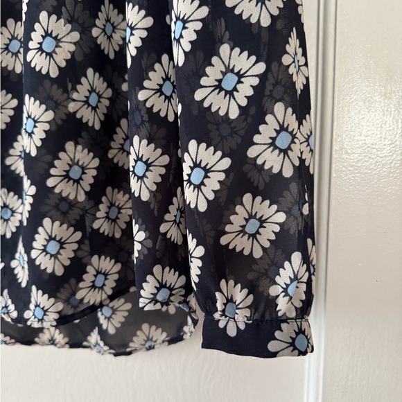 LOFT Navy Blue and Cream Floral Sheer Blouse - Picture 7 of 9
